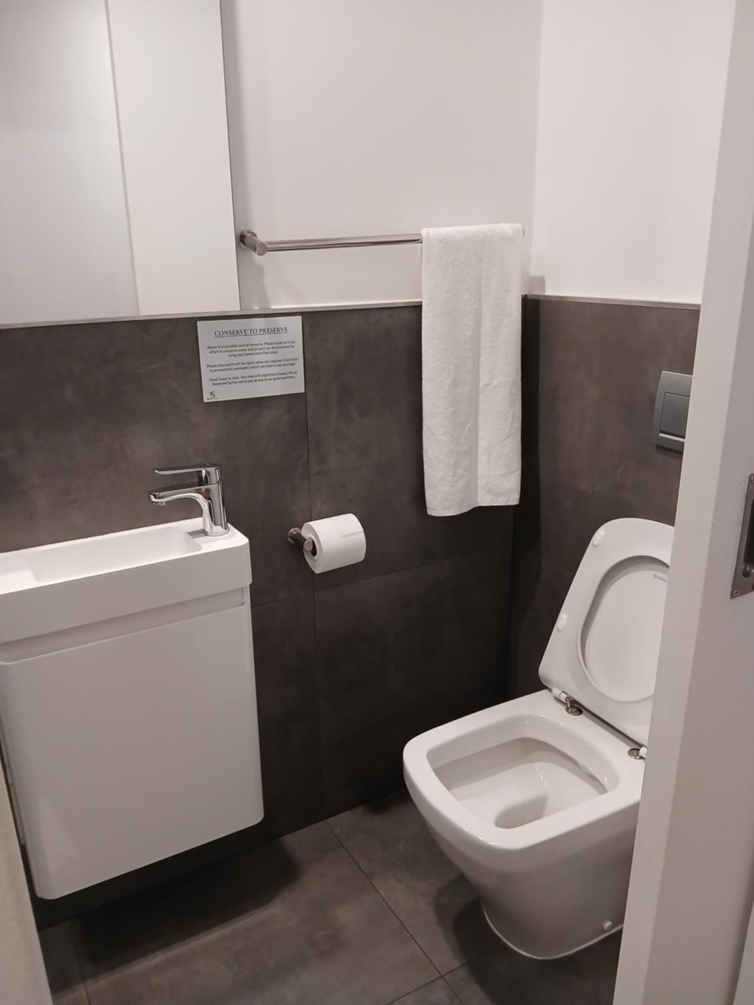 Apartment Ikhayahome Cape Town